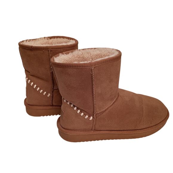Camel Crown Ladies Chestnut color, Faux Suede, Sherpa Lined, Booties Size 7.5 - Picture 7 of 12